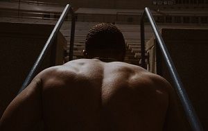 22 Simple Grooming Tips For Men On The Basis of Women Opinions 3 laser-for-shoulder-hair