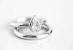 Pear Shaped Engagement Rings With Wedding Bands