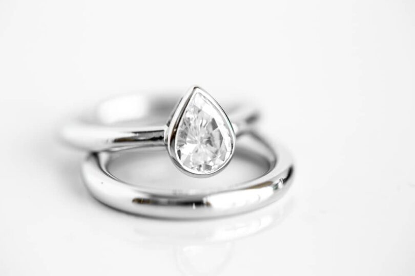 Pear Shaped Engagement Rings With Wedding Bands