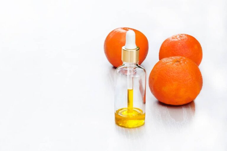 What Does Juniper Berry Smell Like? Grooming Wise