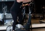 How to Use Elliptical Machine for Weight Loss 2