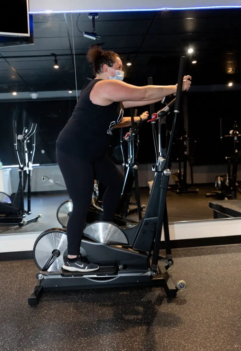 How to Use Elliptical Machine for Weight Loss 1