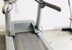 Life Fitness 95Ti Treadmill With Tv 4