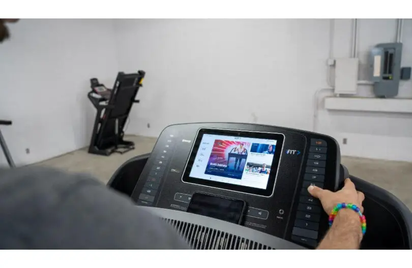 Best Treadmill With Interactive Screen 1