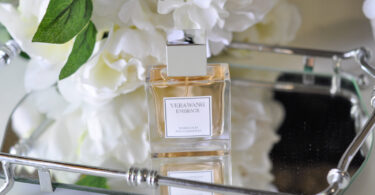 Dior Perfume: Flaunt Your Feminine Side with the Flower on Top 2