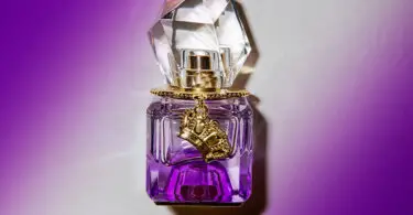 Rule Your Scent Game with Juicy Couture's Decadent Queen Perfume 2