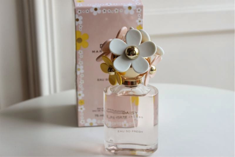 Get Mesmerized with Marc Jacobs Daisy Perfume and Lotion Combo 1