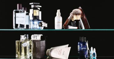 Smell Your Best: Top 5 Best Selling Men's Cologne 3