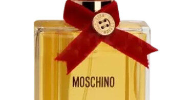 Moschino Cheap And Chic Light Clouds: Heavenly Fragrance Delighting All Senses 3