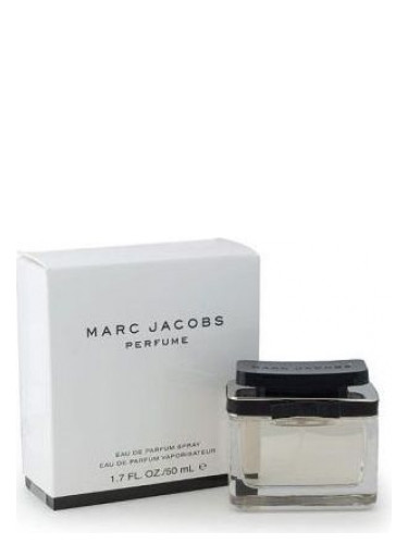 Unveiling the Alluring Charm of Marc Jacobs Perfume White Box 1
