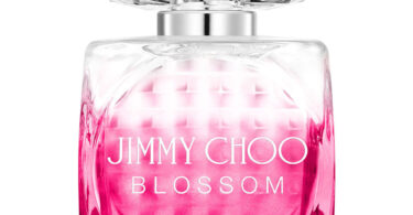 Jimmy Choo Blossom Smells Like