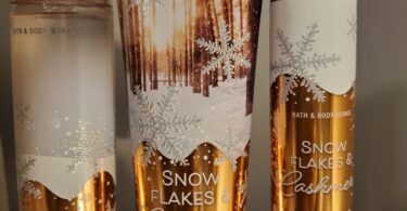 Is Snowflakes And Cashmere Discontinued