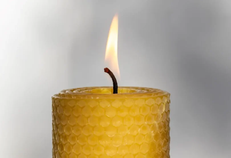 What Does Beeswax Smell Like