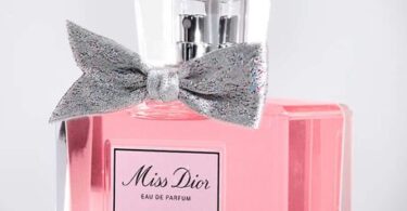 What Type of Bow is on the Miss Dior Fragrance