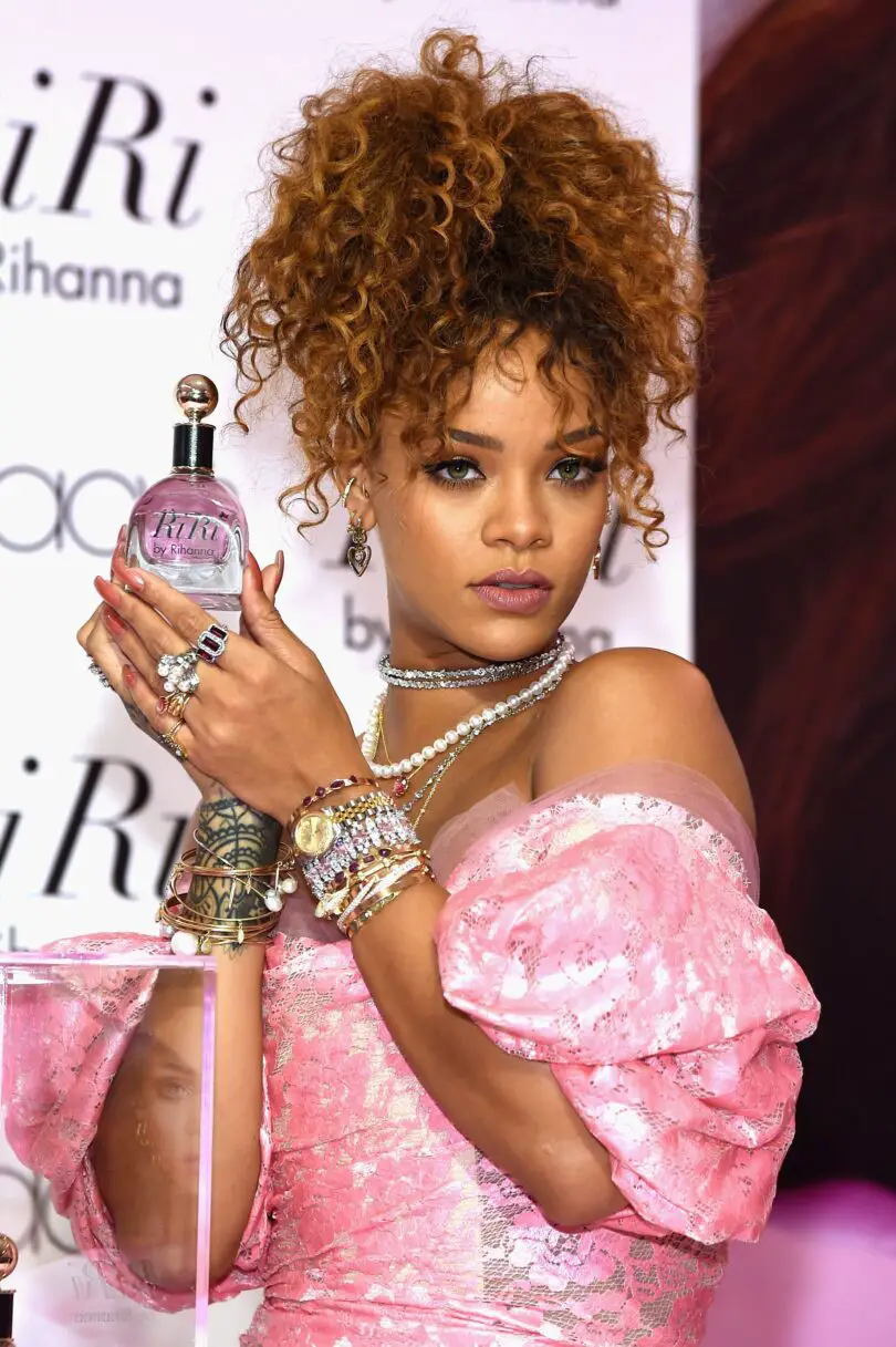 What Perfume Does Rihanna Use
