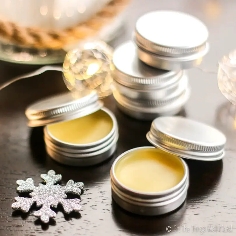 How to Make Solid Perfume With Flowers